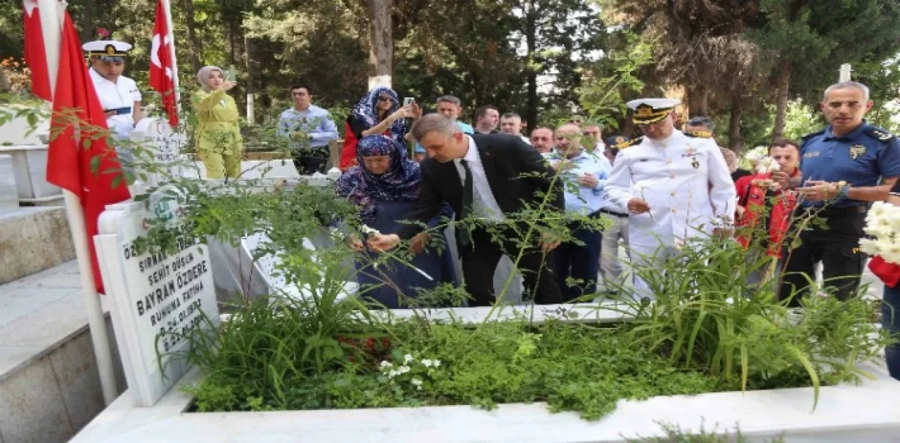 Gölcük’te şehitler dualarla anıldı