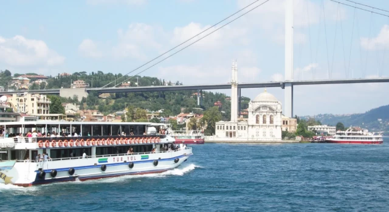 İstanbul Boğazı gemi trafiğine kapatıldı