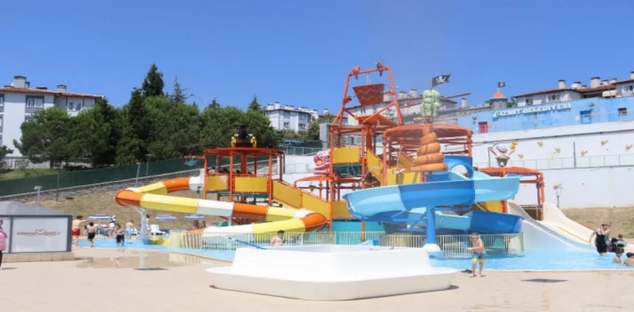 İzmit’in Aquapark’ı yeni sezonu başlattı