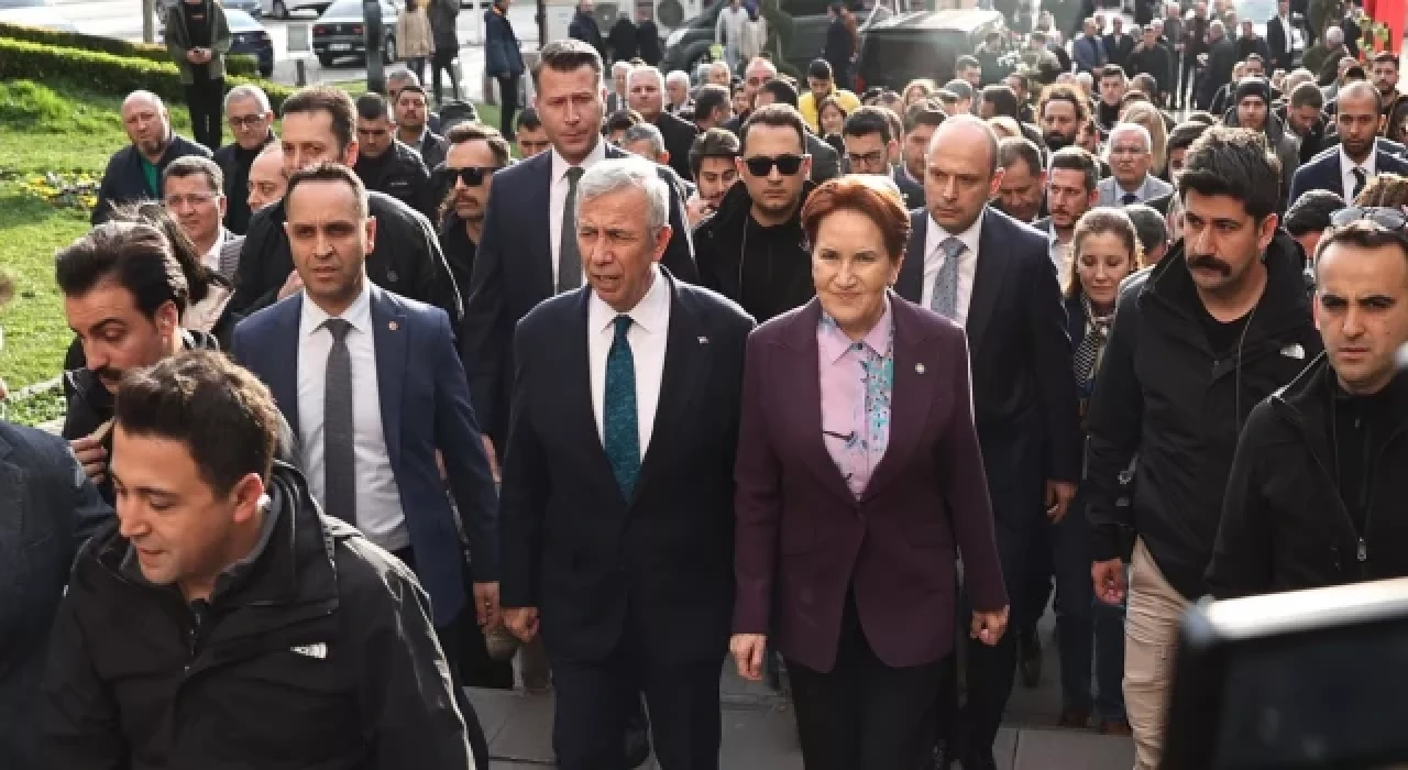 Meral Akşener ile Mansur Yavaş bir araya geldi