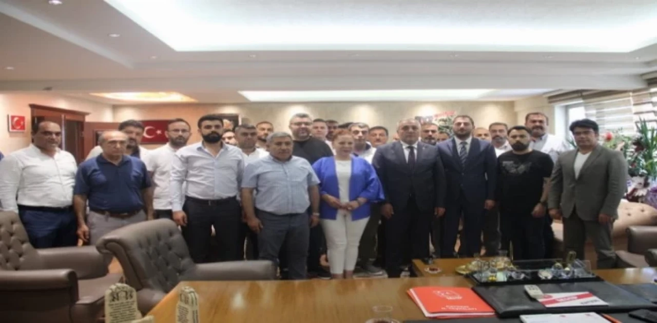 MHP Kayseri’ye ziyaretçi akını