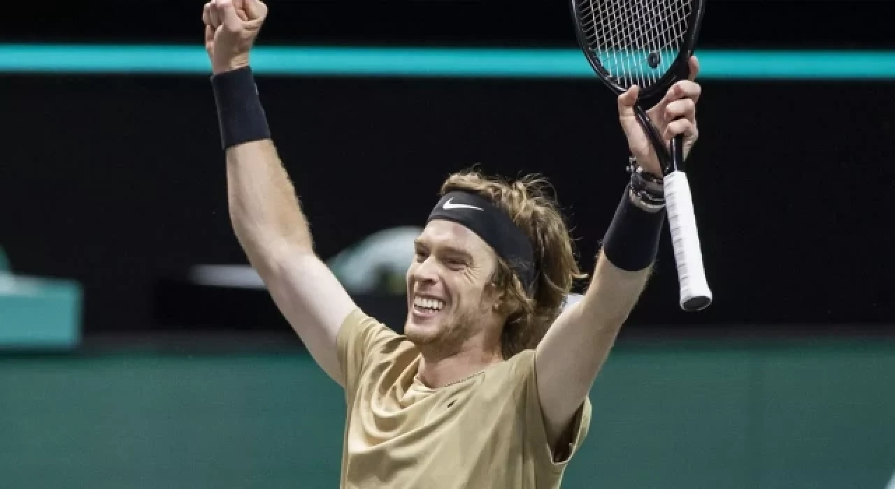 Rus tenisçi Andrey Rublev, İsveç Açık'ta şampiyon oldu