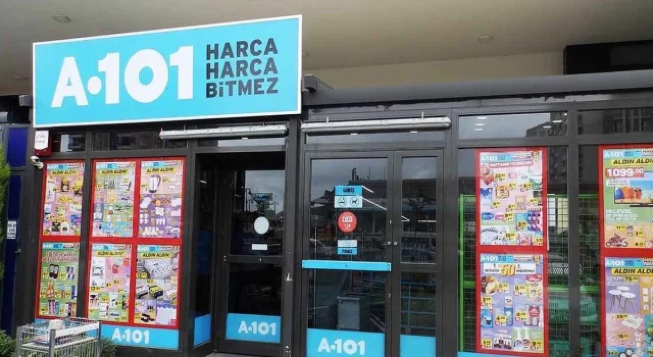 A101'de dudak uçuklatan fiyata marka çanta! "Hani harca harca bitmezdi?"