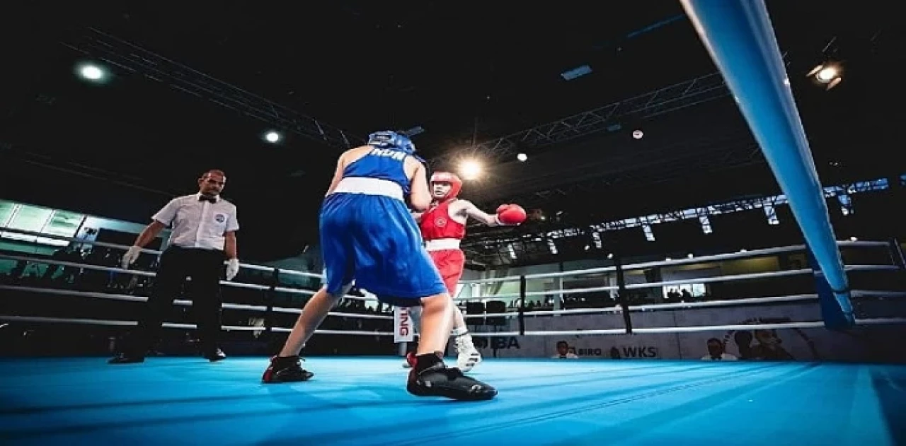 Canikli Sporcu Avrupa Sahnesinde Tozu Dumana Kattı