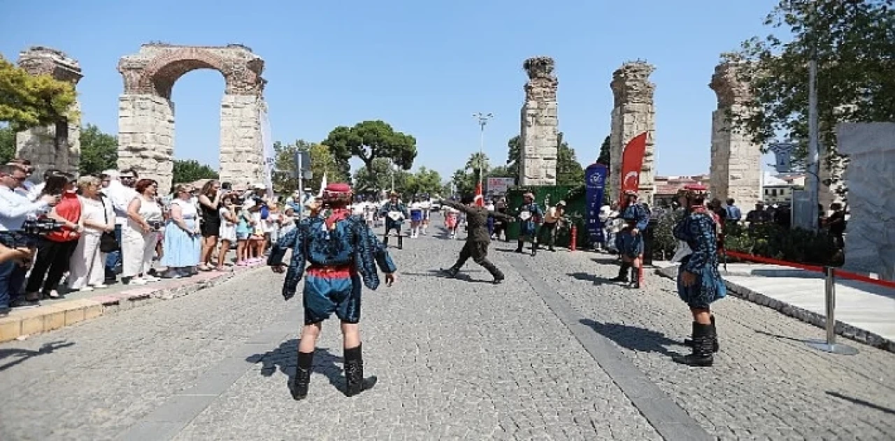 Efes Selçuk Büyük Taarruz’un 101. Yılında “O An’a “ tanıklık etti