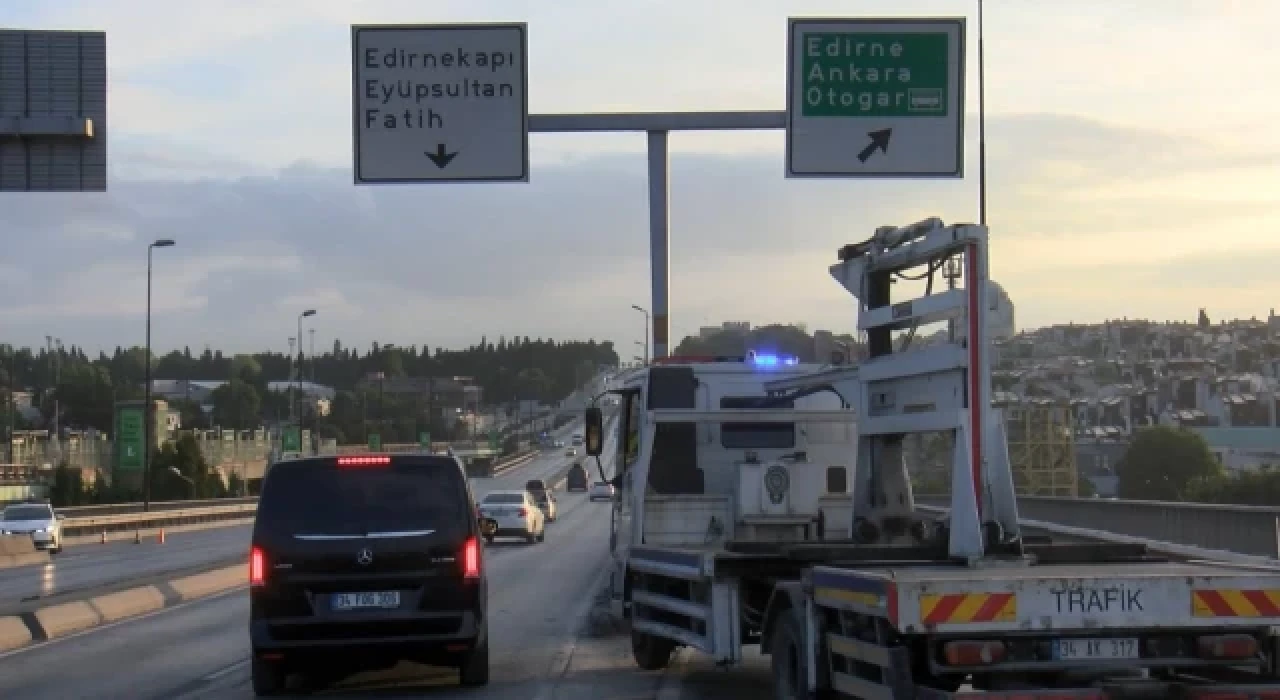 İstanbul'da bazı yollar trafiğe kapatıldı: İşte alternatif güzergahlar