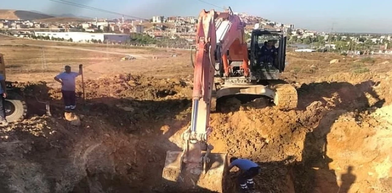 İZSU ekiplerinden Menemen’de yoğun mesai