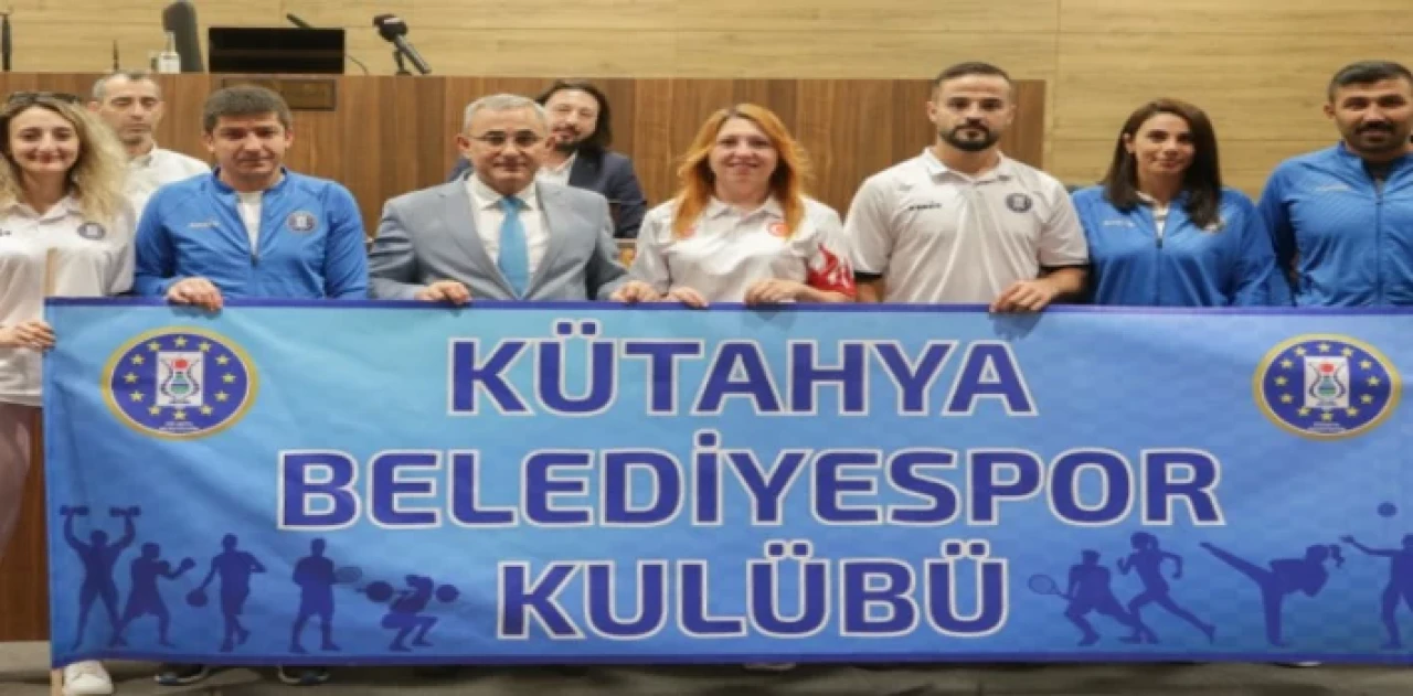 Kütahya’da başarılı sporcular ödüllendirildi