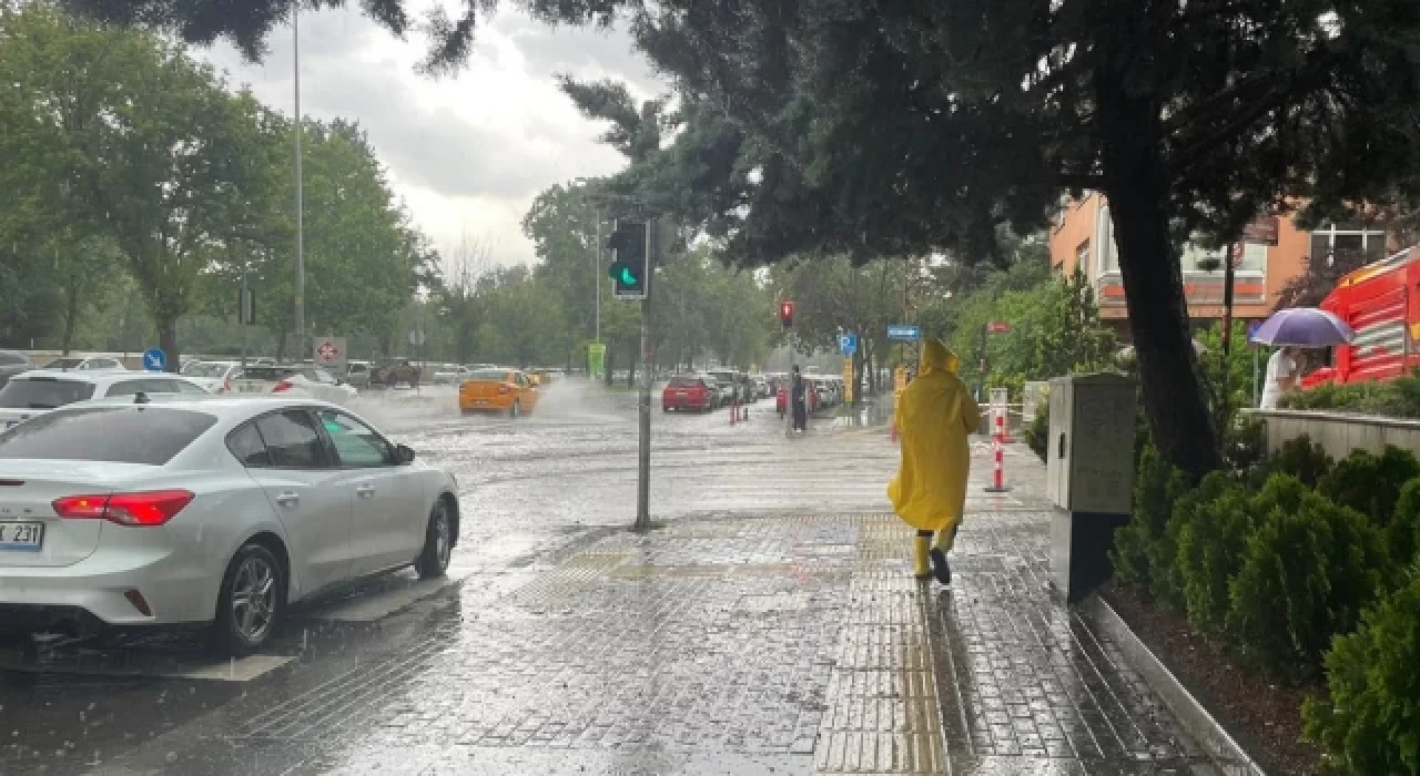 AFAD 2 il için "turuncu", 2 il için "sarı" kodlu yağış uyarısı yaptı