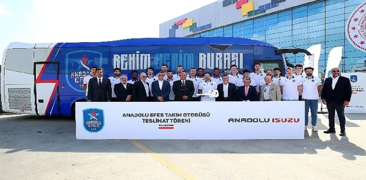 Anadolu Isuzu, Anadolu Efes’in Başarı Yolculuğuna Değer Katmaya Devam Ediyor