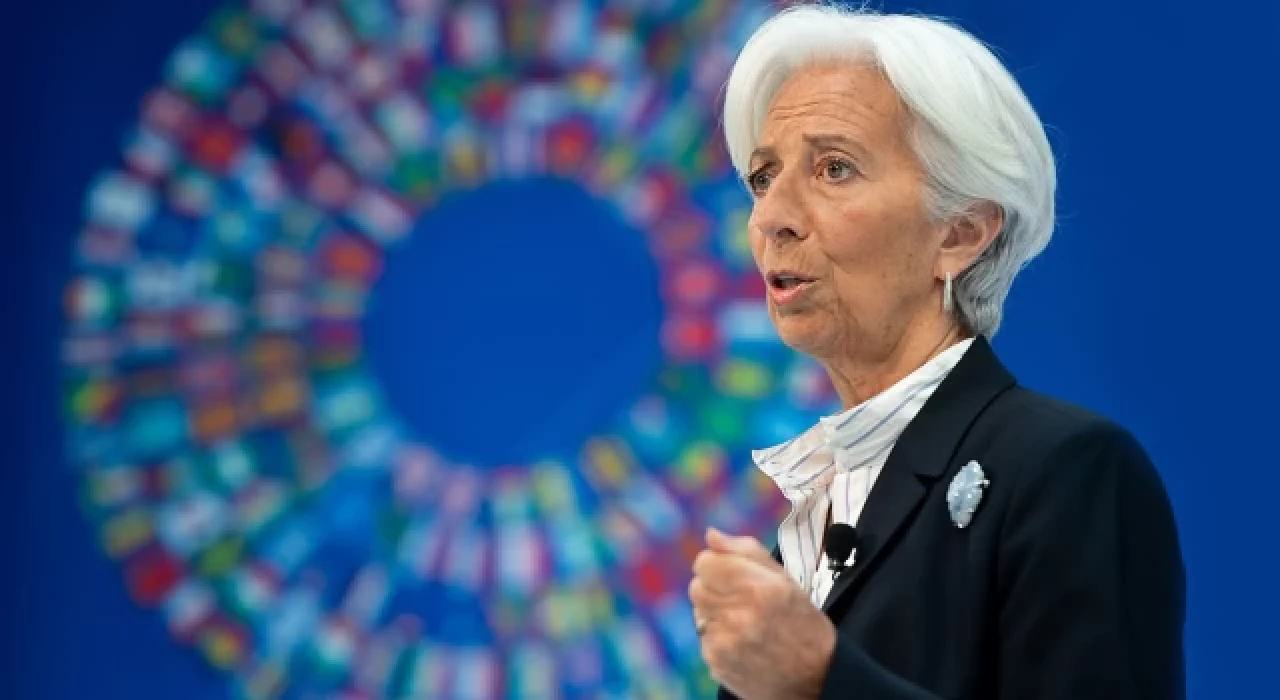 Avrupa Merkez Bankası Başkanı Lagarde: Enflasyon çok uzun süre yüksek kalacak