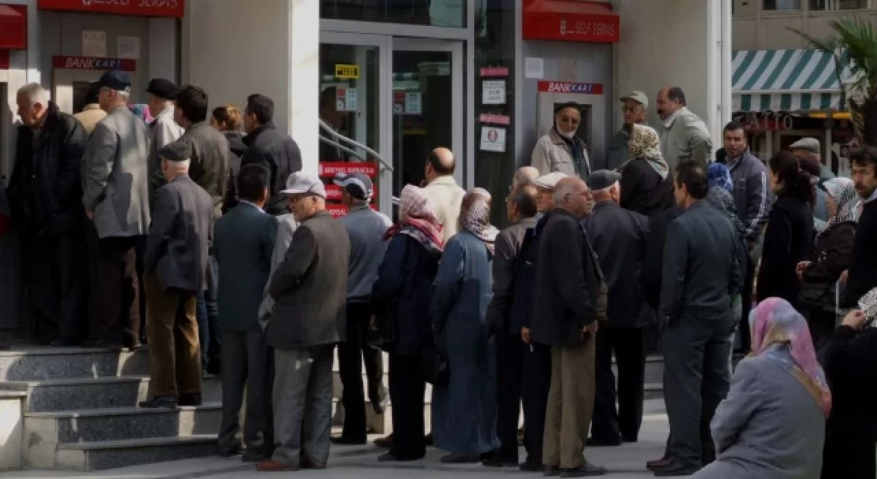 Emekliye ocak ayından önce zam var mı?