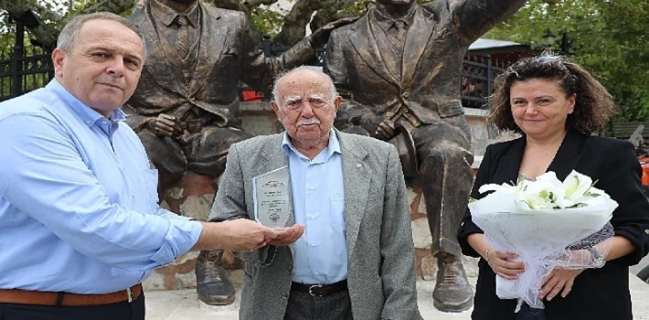 Gemlik’te En Kıdemli Zeytin Üreticisi Unutulmadı