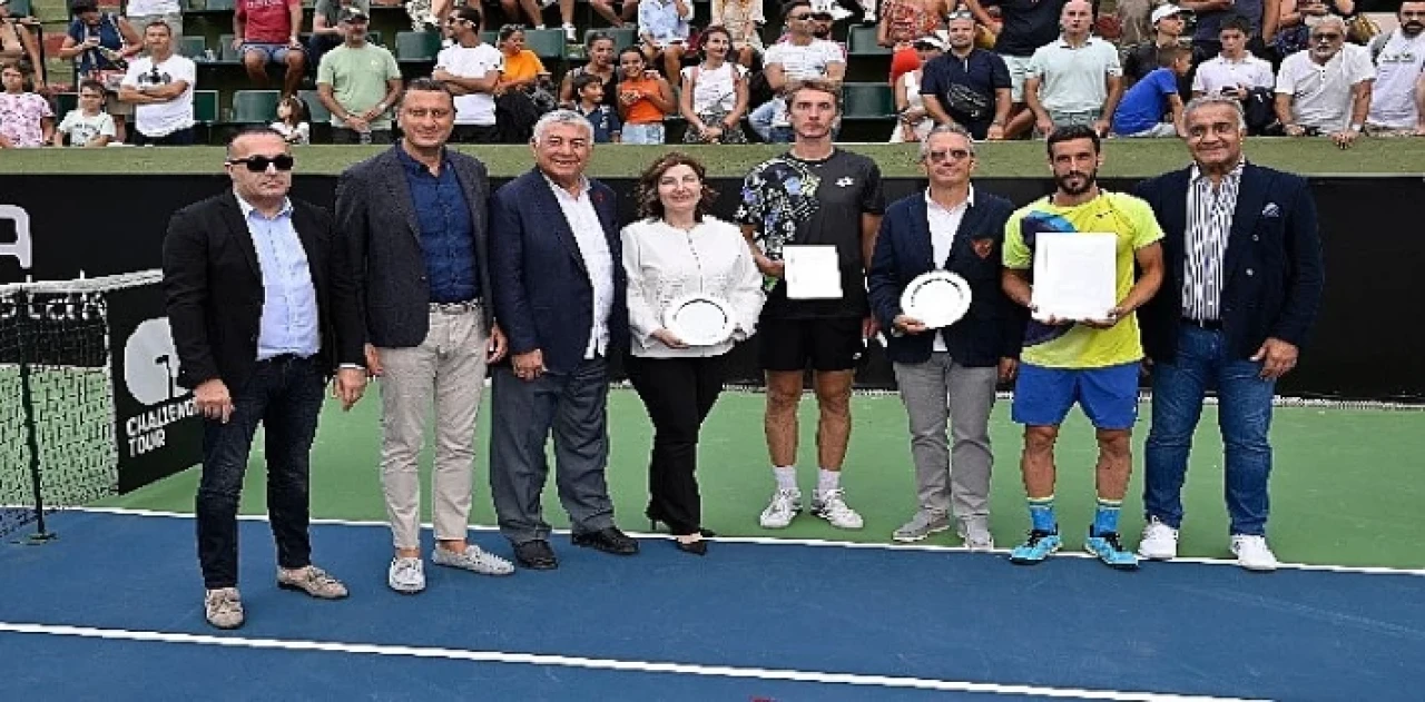 İstanbul Challenger 75. TED Open Uluslararası Tenis Turnuvası’nda şampiyon Damir Dzumhur