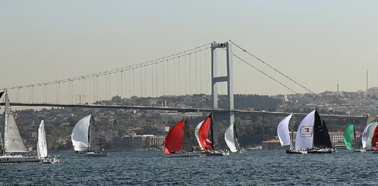 İstanbul’un iki incisinde yelkenler açtı