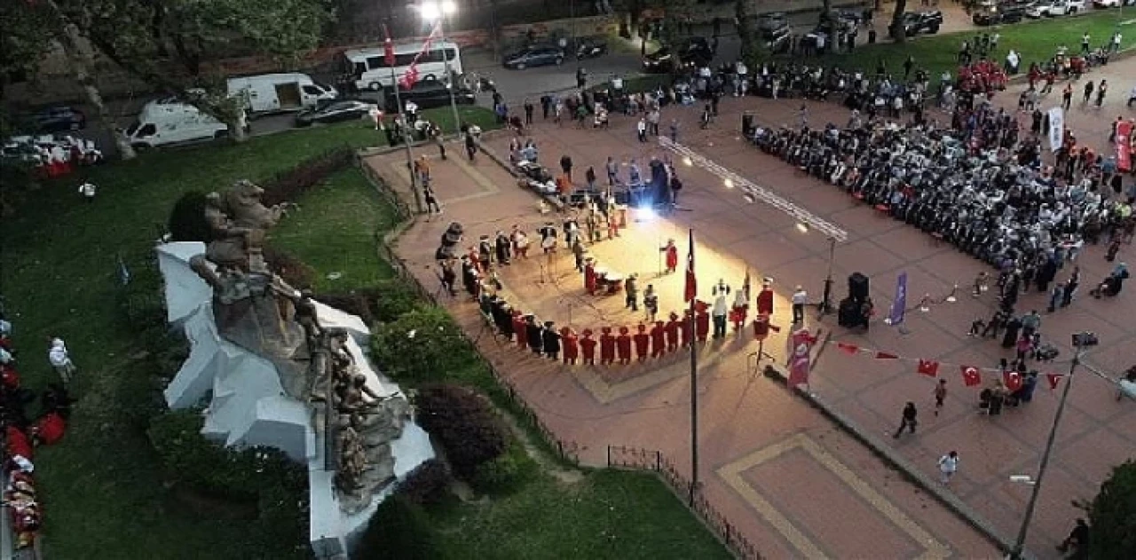 Kurtuluş Günü Fener Alayı Ve Konserle Kutlanacak