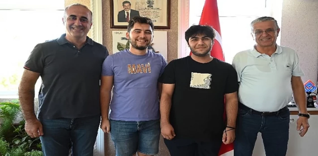 Öğrencilerden Başkan Topaloğlu’na Ziyaret