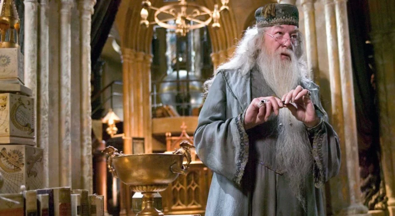 Profesör Dumbledore rolüyle bilinen Michael Gambon kimdir? Kaç yaşında, neden öldü? Harry Potter oyuncusu Michael Gambon'un biyografisi