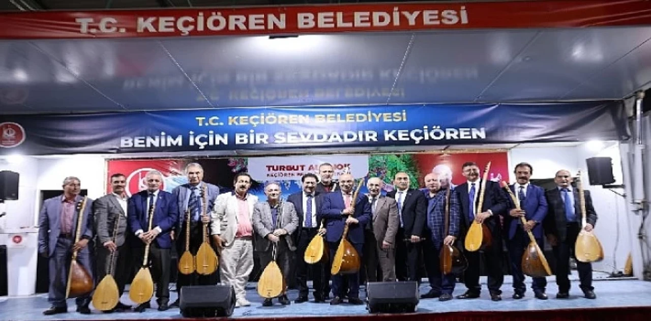 Âşıklar sazla sözle buluştu