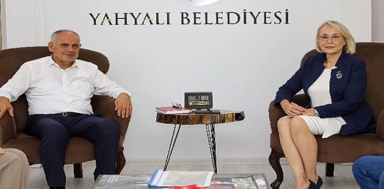 Tohumluk Vakfı’nın eğitim projesine Yahyalı Belediyesi’nden destek