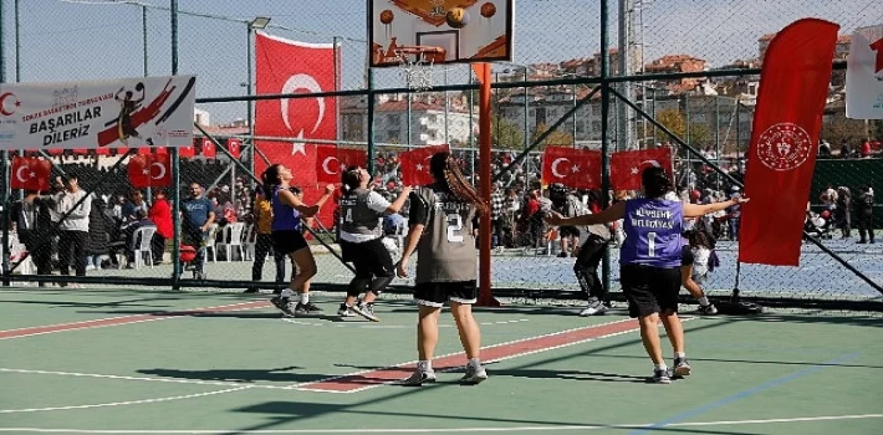 29 Ekim Cumhuriyet Kupası Sokak Basketbol Turnuvasında Şampiyonlar belli oldu