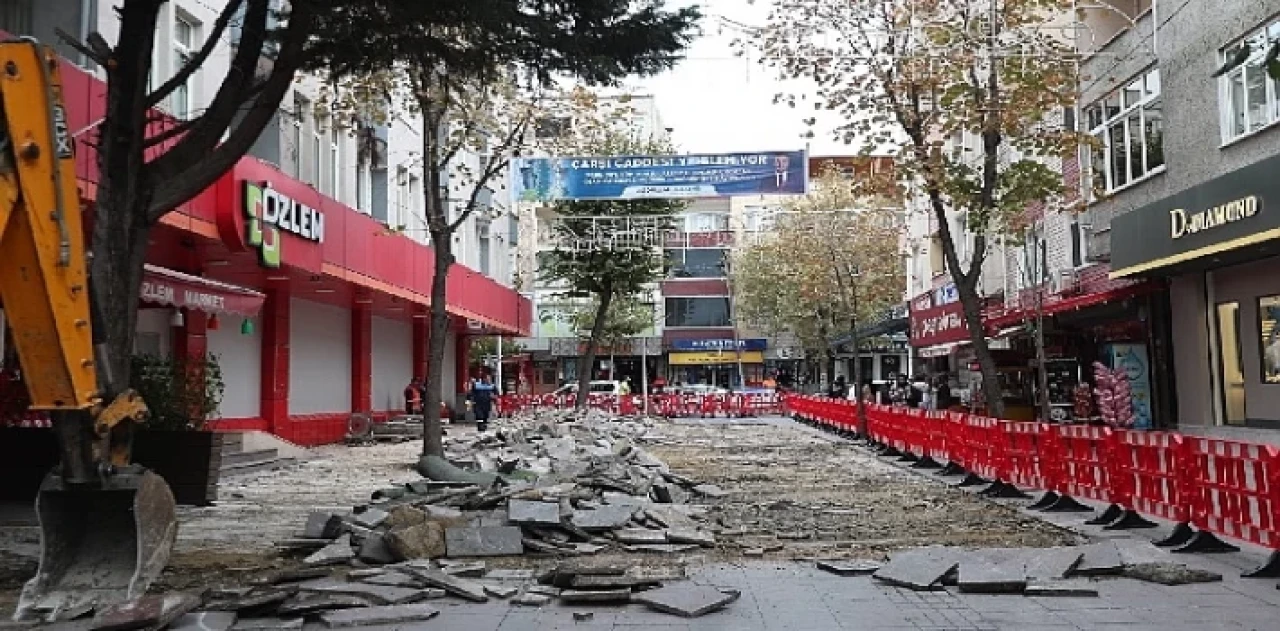 Bağcılar Çarşı Caddesi Modern Görünümüne Kavuşuyor