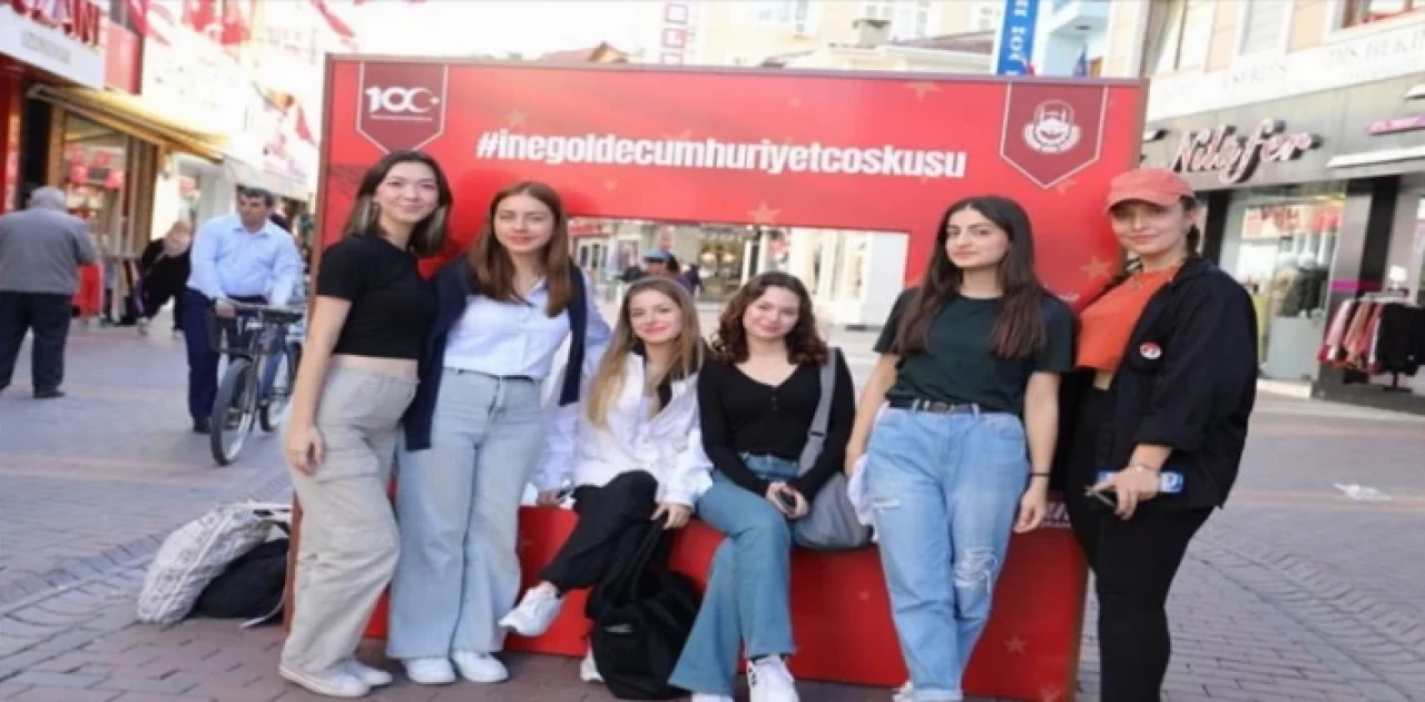 Bursa İnegöl’de Cumhuriyet ölümsüzleştirildi