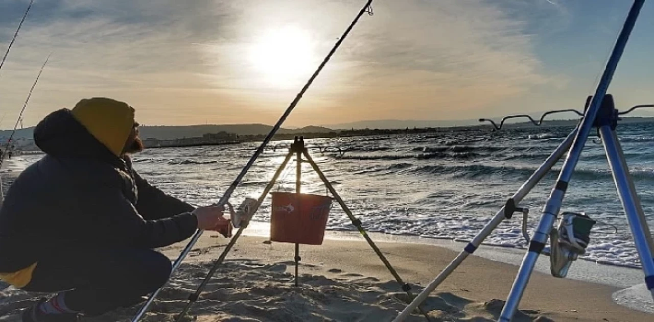 Çeşme’de 4. Surfcasting Balık Turnuvası Başlıyor