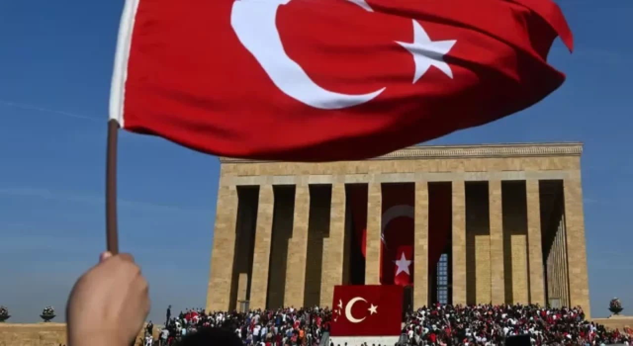 Cumhuriyet'in 100. yılında Anıtkabir'de rekor