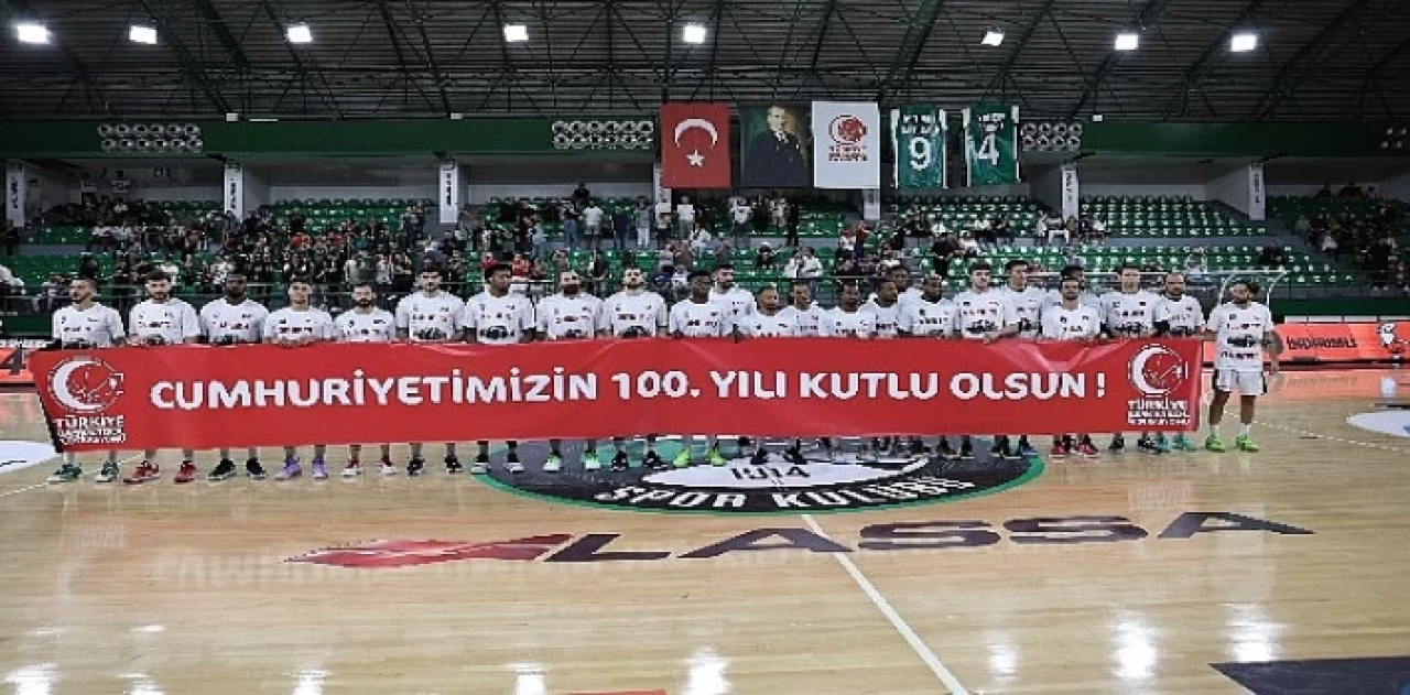 Darüşşafaka Lassa 100. Yıl Coşkusunu Taraftarıyla Kutladı