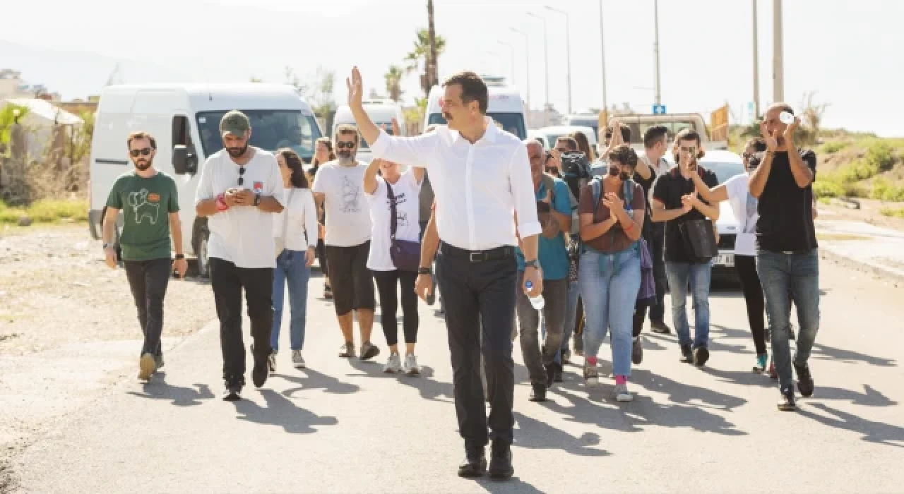 Erkan Baş: İskenderun'da teknik üniversitede öğrencilere yurt olmadığı için çadırlar kalacak yer olarak gösteriliyor