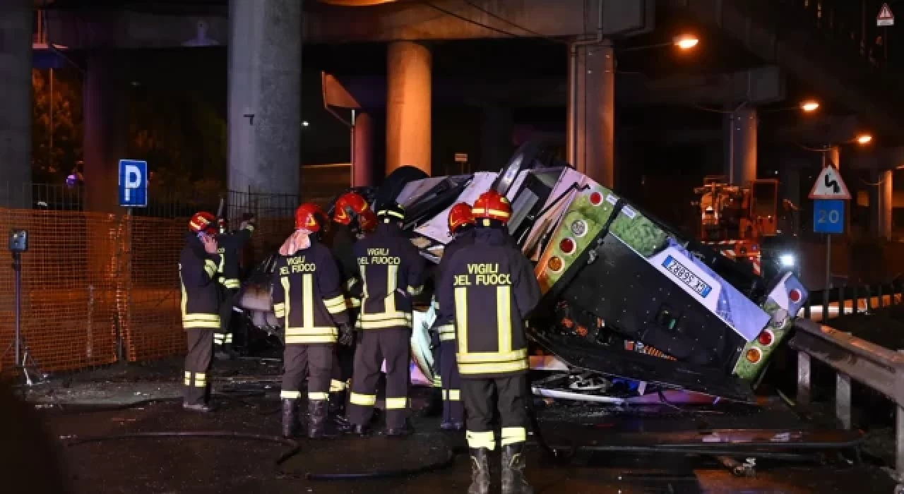 İtalya Venedik'te otobüs kazası: 20 ölü