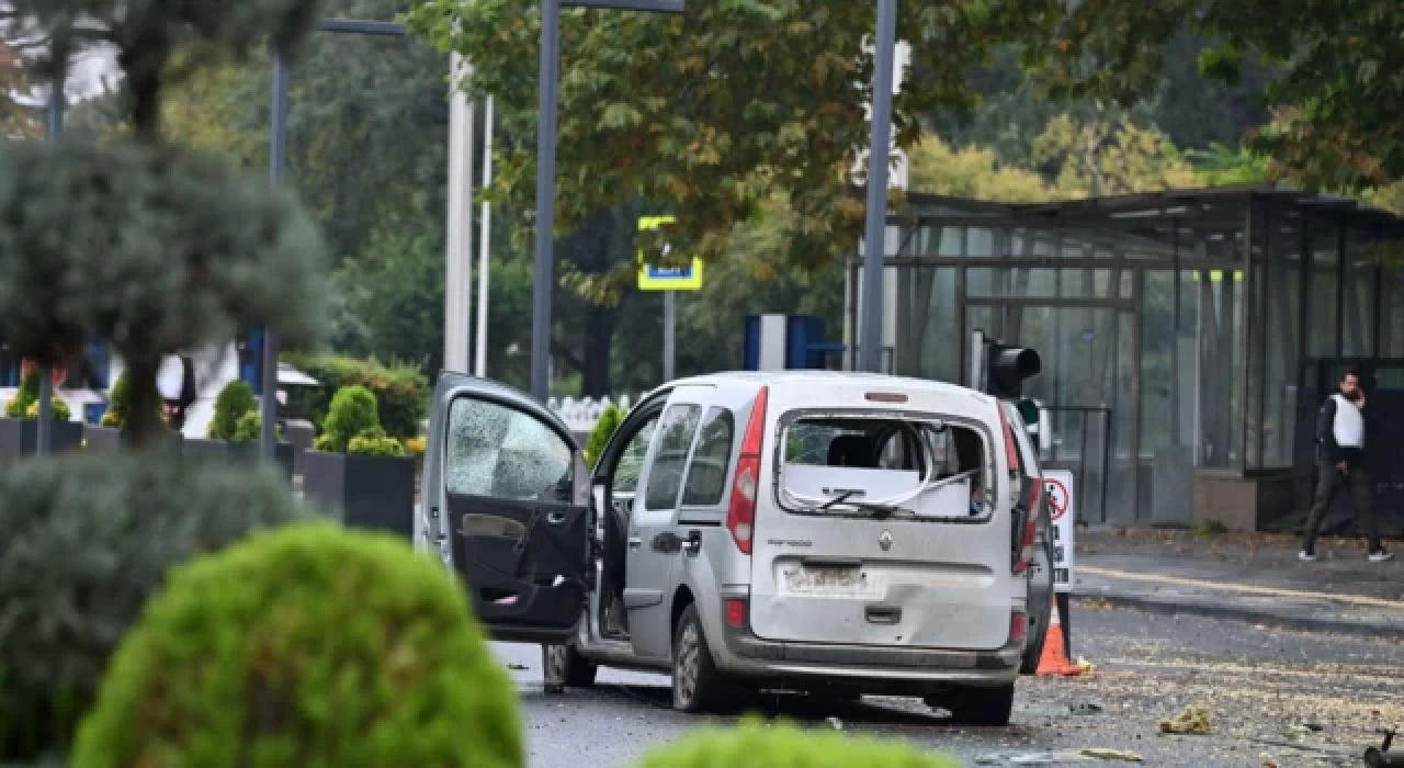 Kızılay yakınlarında İçişleri Bakanlığı'nın önünde canlı bomba kendini patlattı