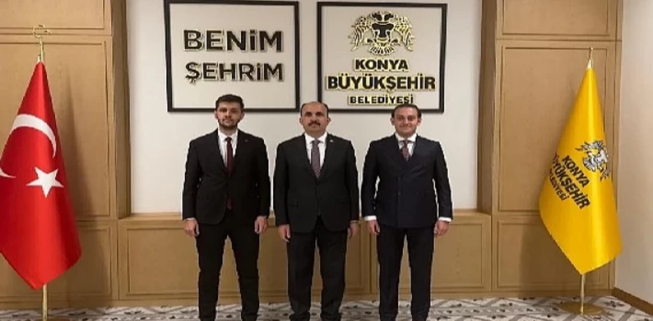 Konya Büyükşehir Belediyesi Gençlik Meclisi Başkanlığı’nı Devralan Kilci ve Önceki Başkan Tekin Başkan Altay’ı Ziyaret Etti