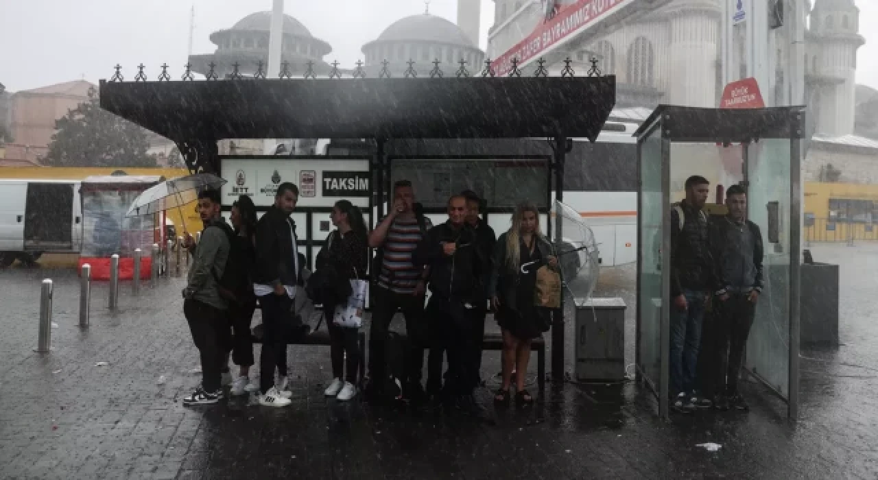 Meteoroloji'den İstanbul dahil birçok il için uyarı: 'Çok kuvvetli olacak'