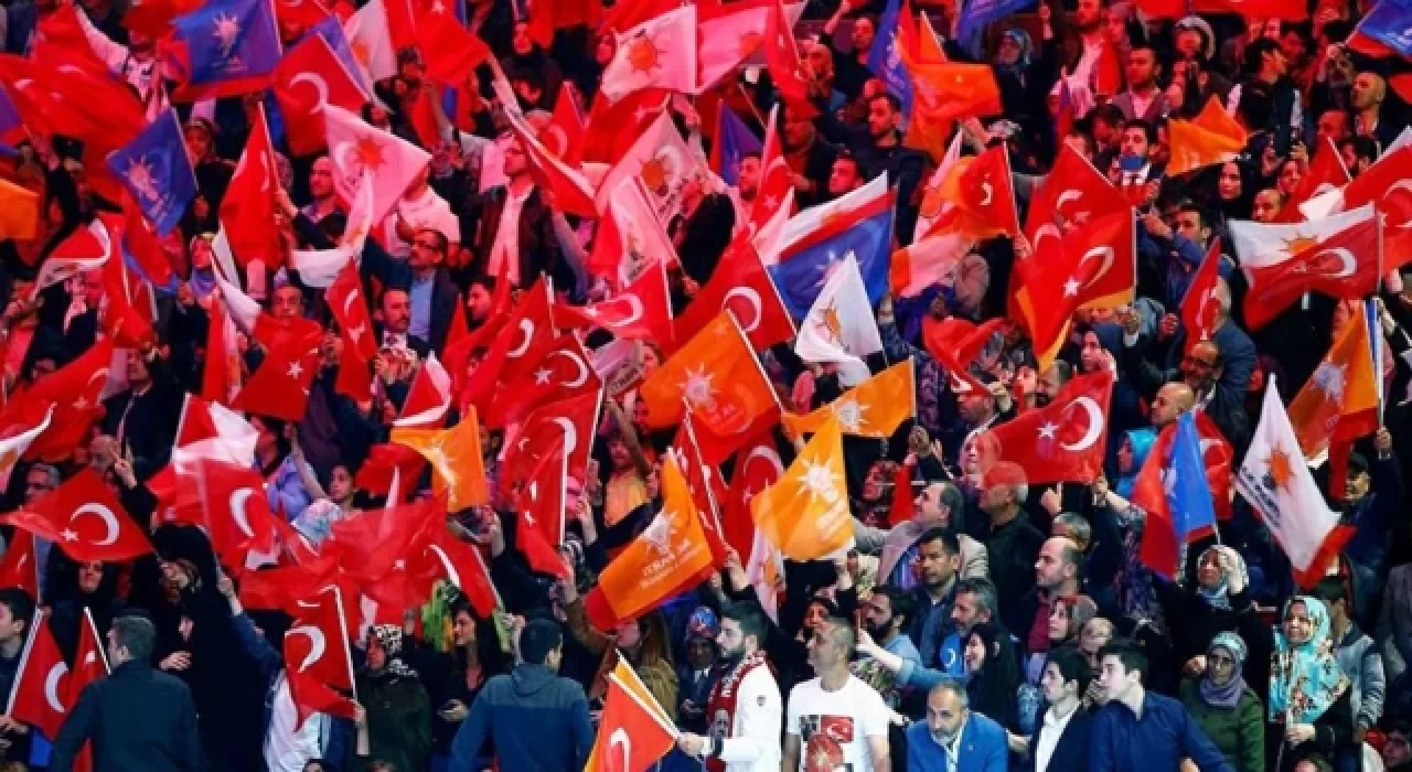 AK Parti ”yerel seçim” kampıyla seçim maratonuna start veriyor