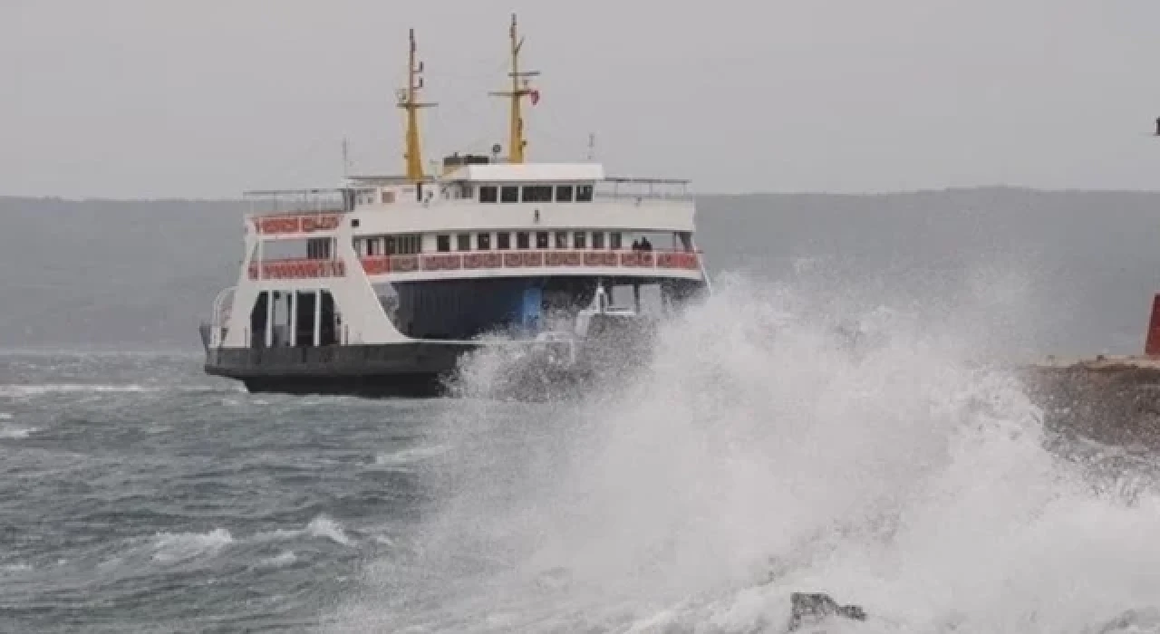 Bozcaada ve Gökçeada'ya feribot seferleri iptal edildi