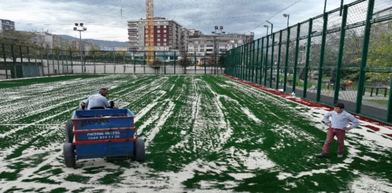 Bursa’da saha ve zeminler spora elverişli hale getiriliyor