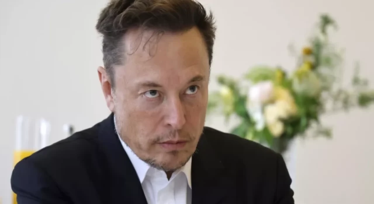 Elon Musk'tan Zelenskiy'e: Gençleri ölüme göndermeyi bırak