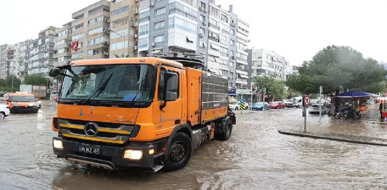 İzmir’de metrekareye 58,5 kilogram yağış düştü