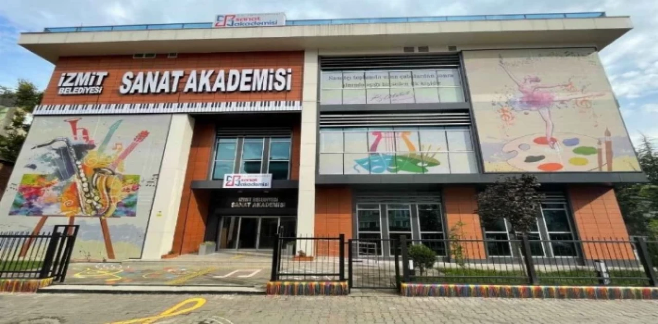 İzmit Sanat Akademisi’nde tiyatro seçmeleri tamamlandı