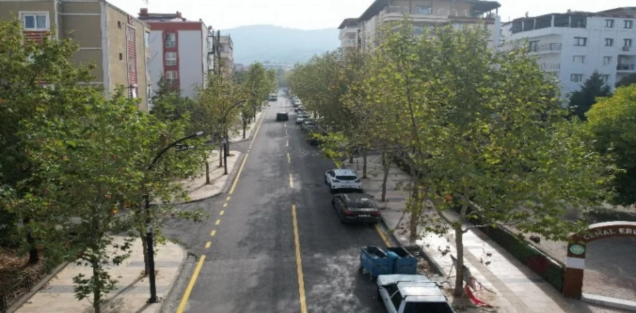 Manisa’da bin kilometreyi aşkın yol asfaltlandı