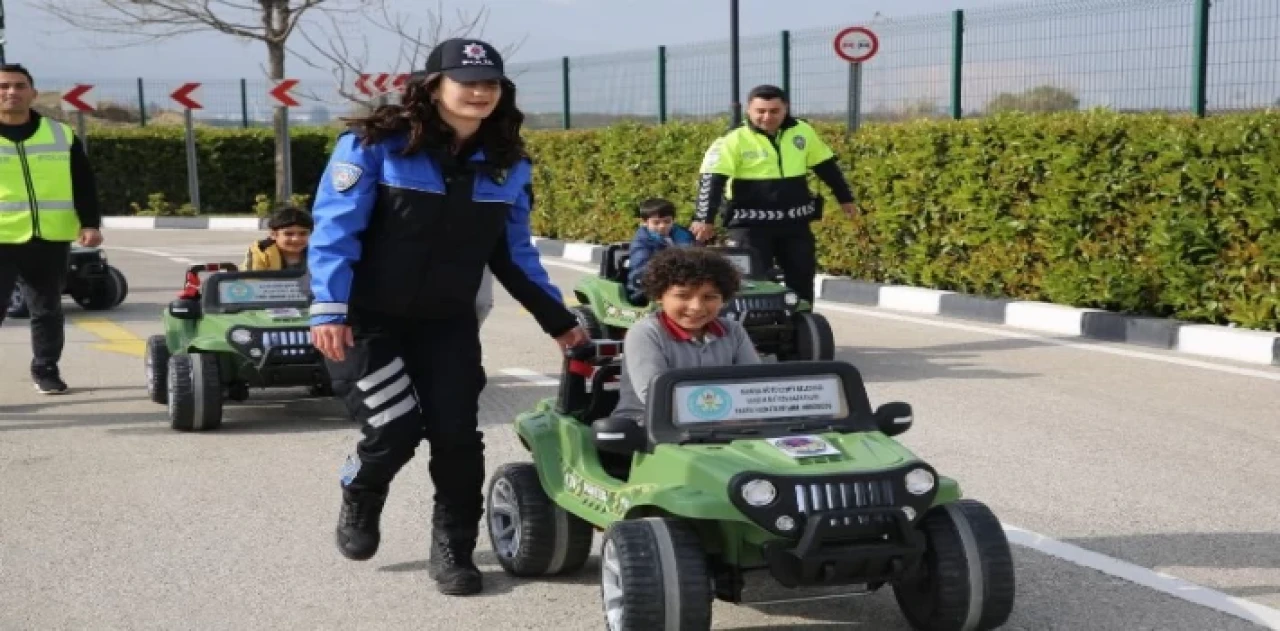 Manisa’da trafik bilinci olan nesiller yetişiyor