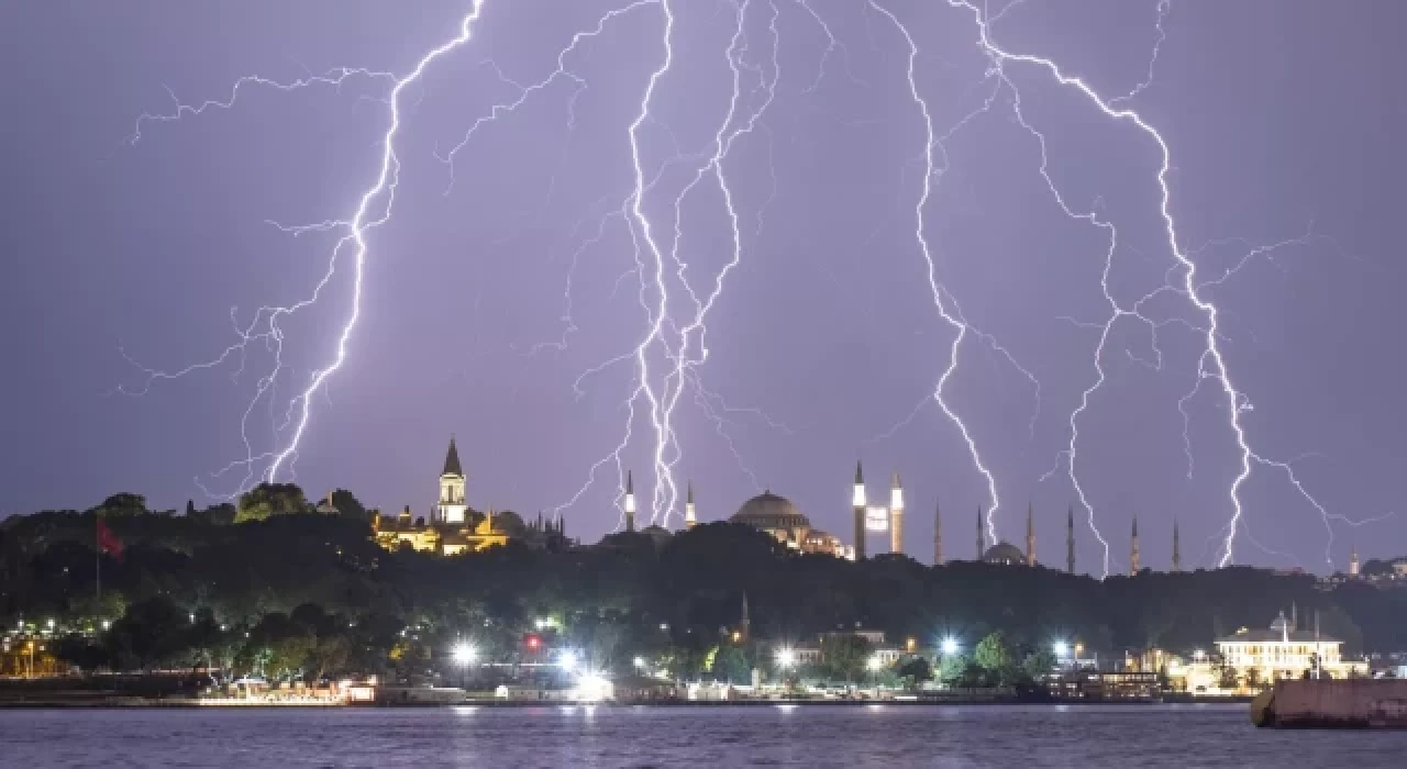 Meteoroloji'den İstanbul dahil 13 il için 'sarı kodlu' uyarı: Sıcaklıklar birden düşecek