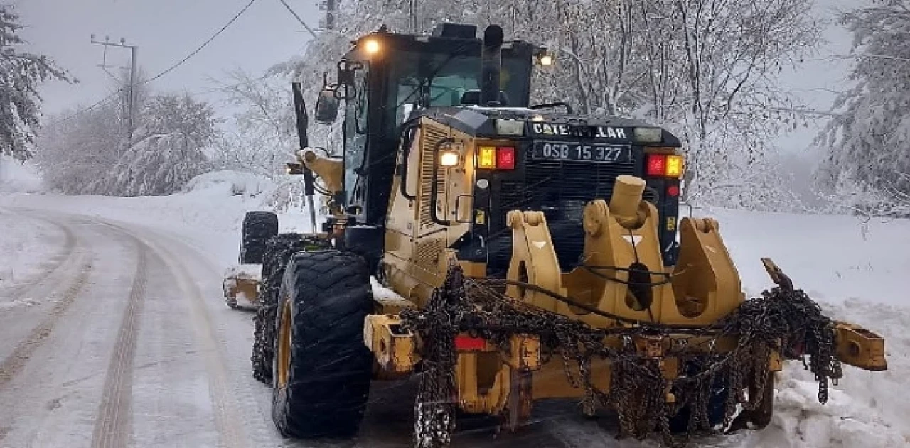 Osmangazi’de karlı yollara anında müdahale