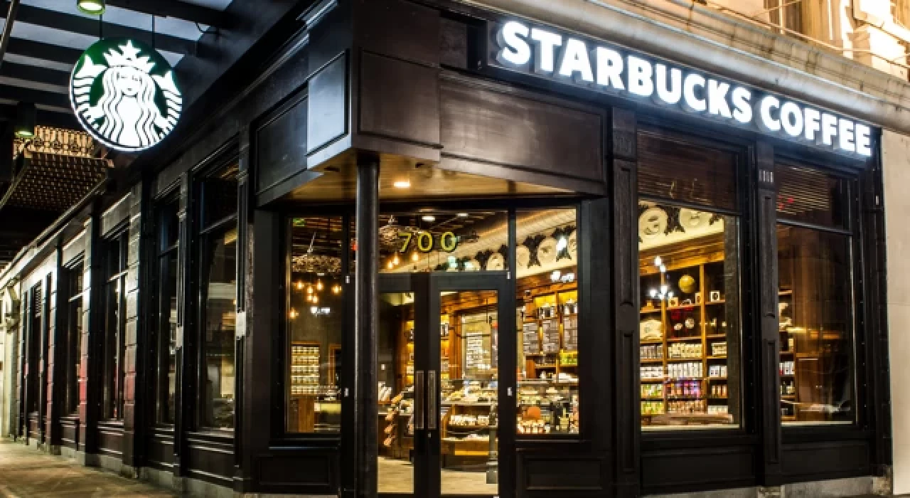 Starbucks çalışanları tarihi greve hazırlanıyor