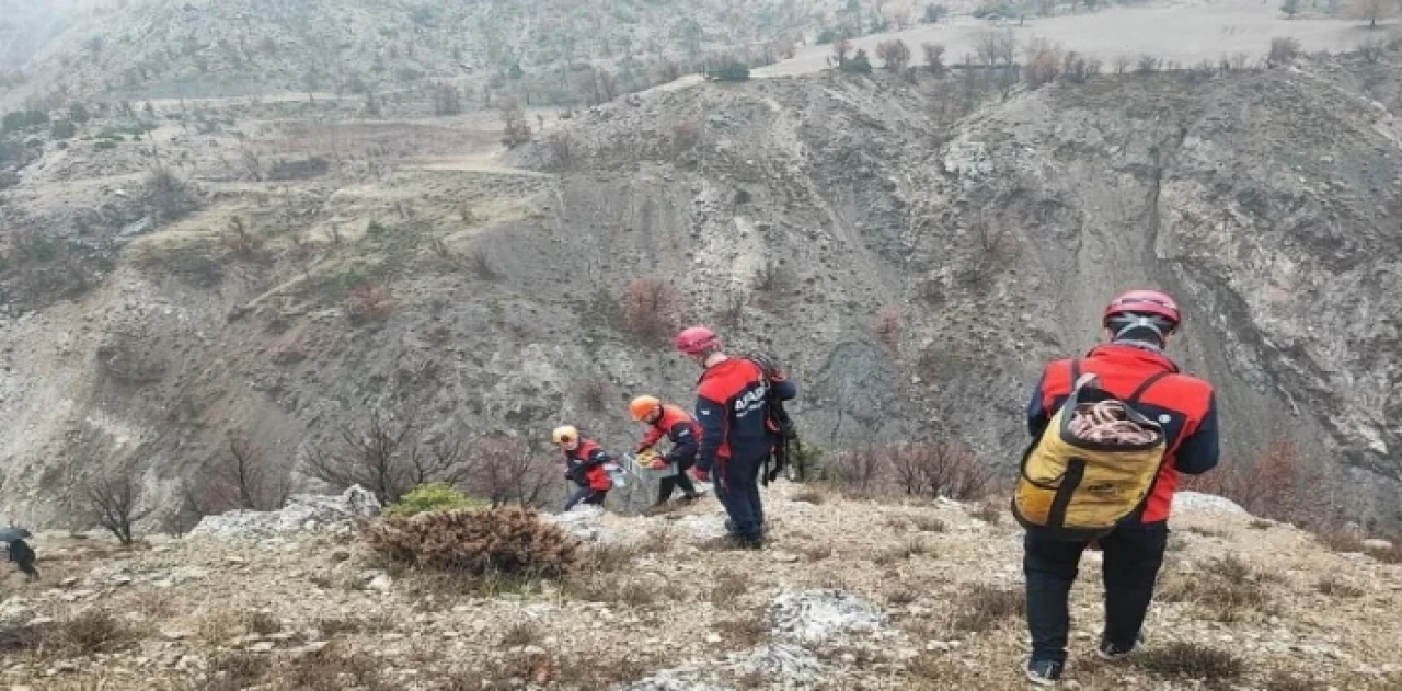 AFAD ekiplerine Adıyaman’ın sarp kayalıklarında eğitim