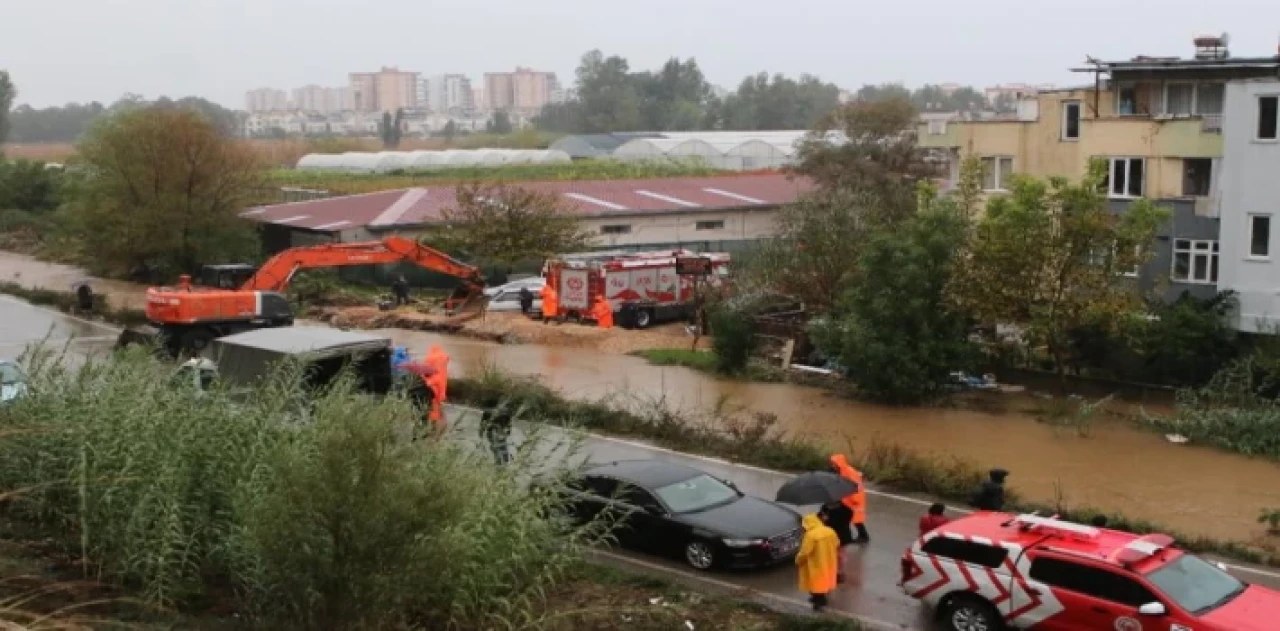 Antalya’da sel alarmı!