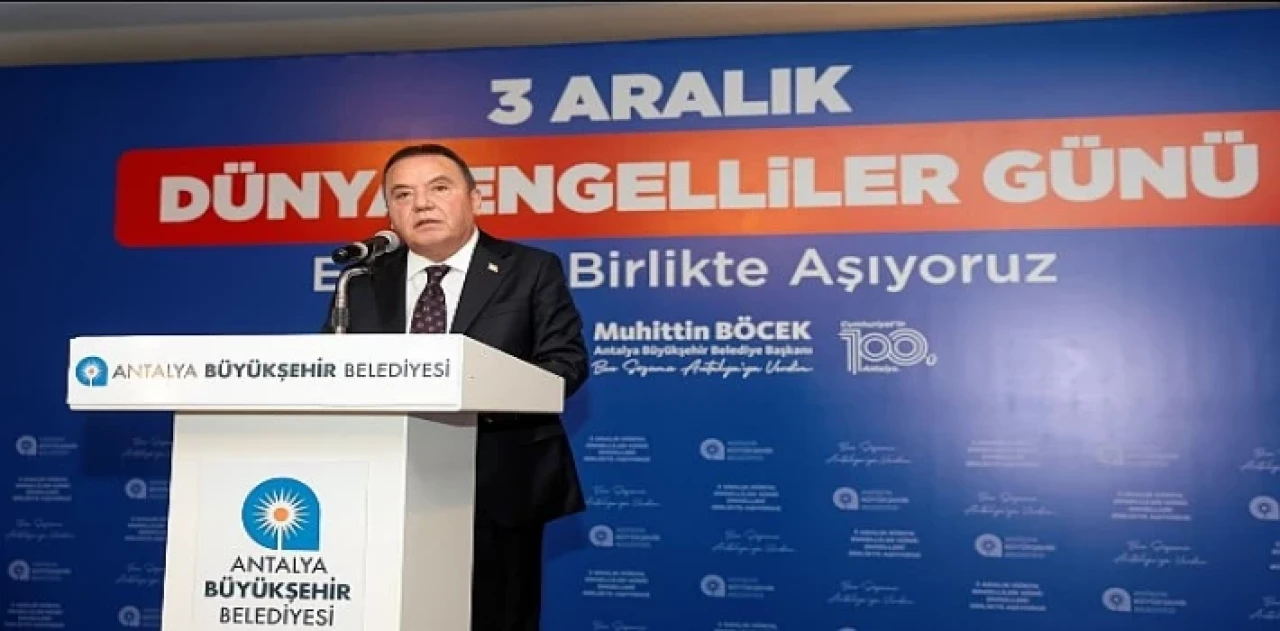 Başkan Böcek engelli bireyler ile bir araya geldi