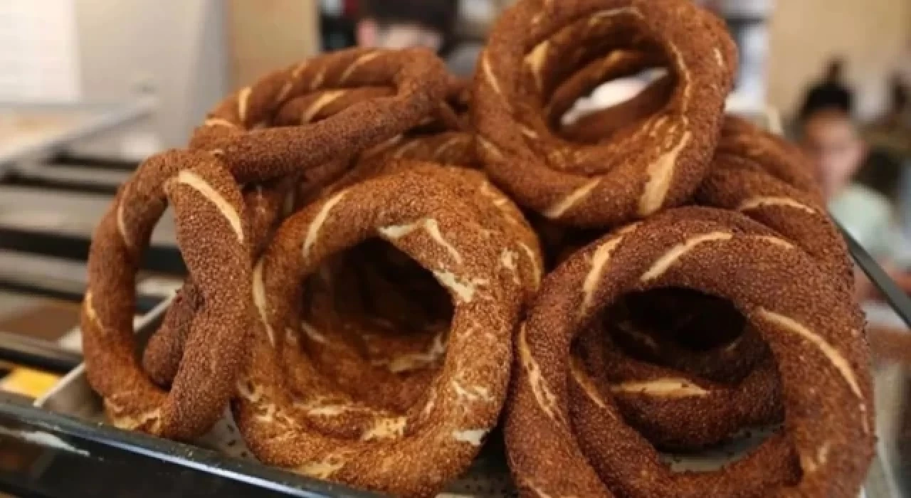 İzmir'de simit ve ekmeğe zam